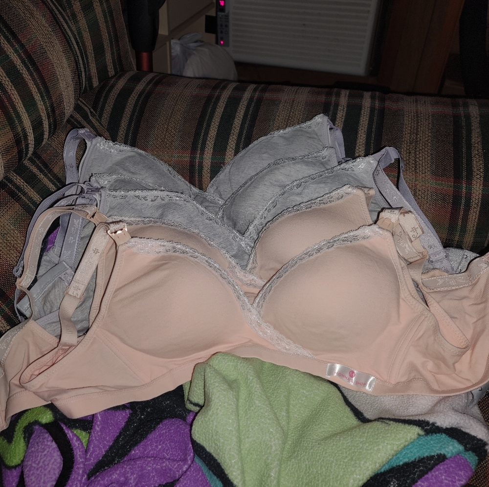 Momma's shop brand nursing bras